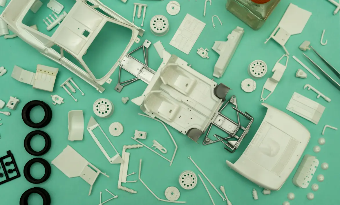 パーツ・グッズ・レーシングギアの開発・販売